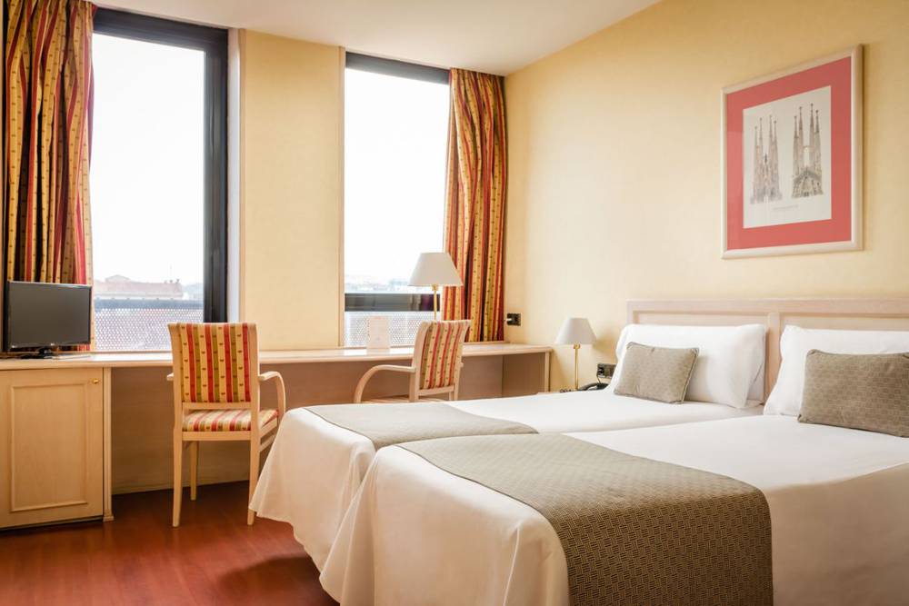 Standard twin room with views Sunotel Aston  Barcelona